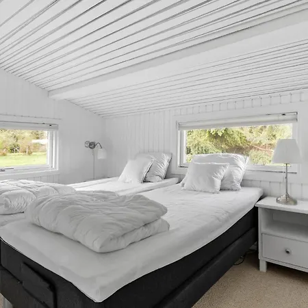 Cozy In With House Sea View * Asnæs