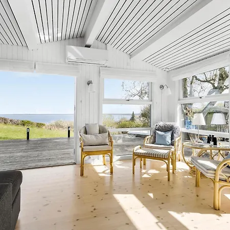 Cozy In With House Sea View بيت للعطل Asnæs