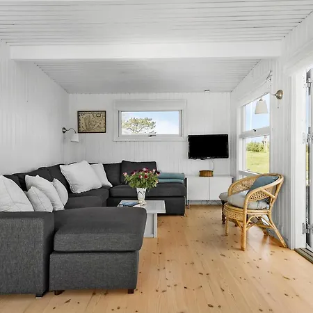 Cozy In With House Sea View Asnæs